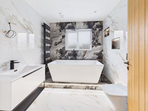 Photo 16- click for photo gallery